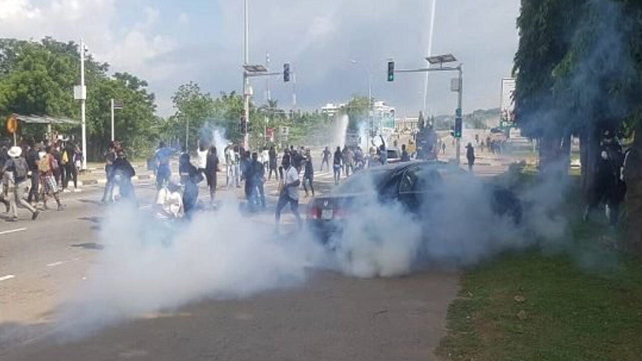 https://www.westafricanpilotnews.com/wp-content/uploads/2020/10/Vandalism-SARS-Protest-Jabi-Motor-Park-Attack-10-14-20-1280x720.jpg